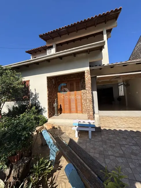 Foto 1 de Casa com 2 quartos à venda em COHAB, Sapucaia Do Sul - RS