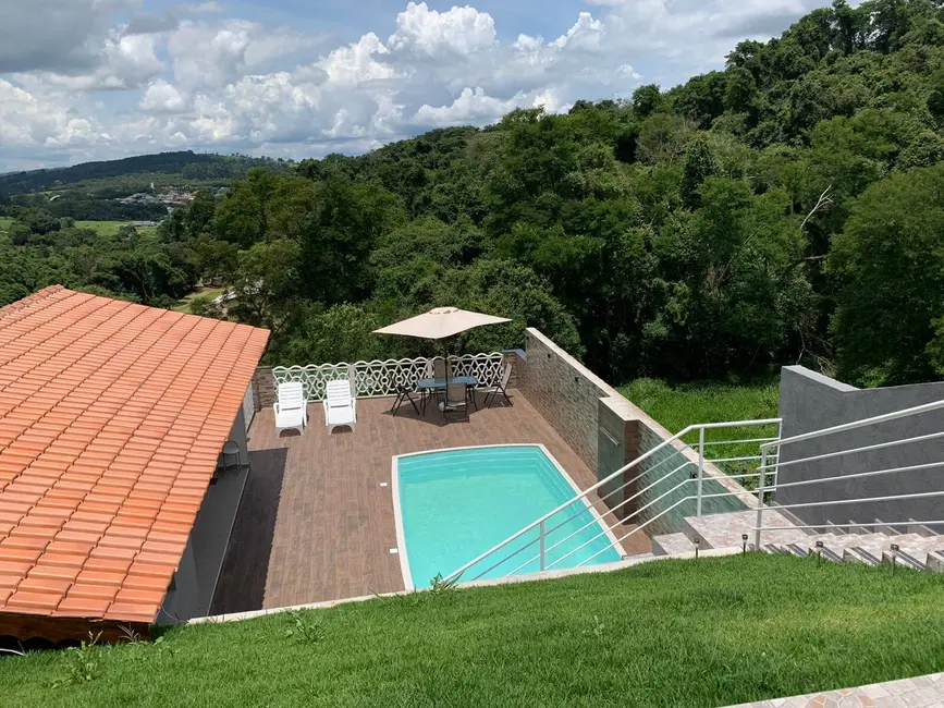 Casa com 3 quartos à venda, 500m2 em Loteamento Pedra Bela, Atibaia - SP - imagem 1 Foto 1 de Casa com 3 quartos à venda, 500m2 em Loteamento Pedra Bela, Atibaia - SP
