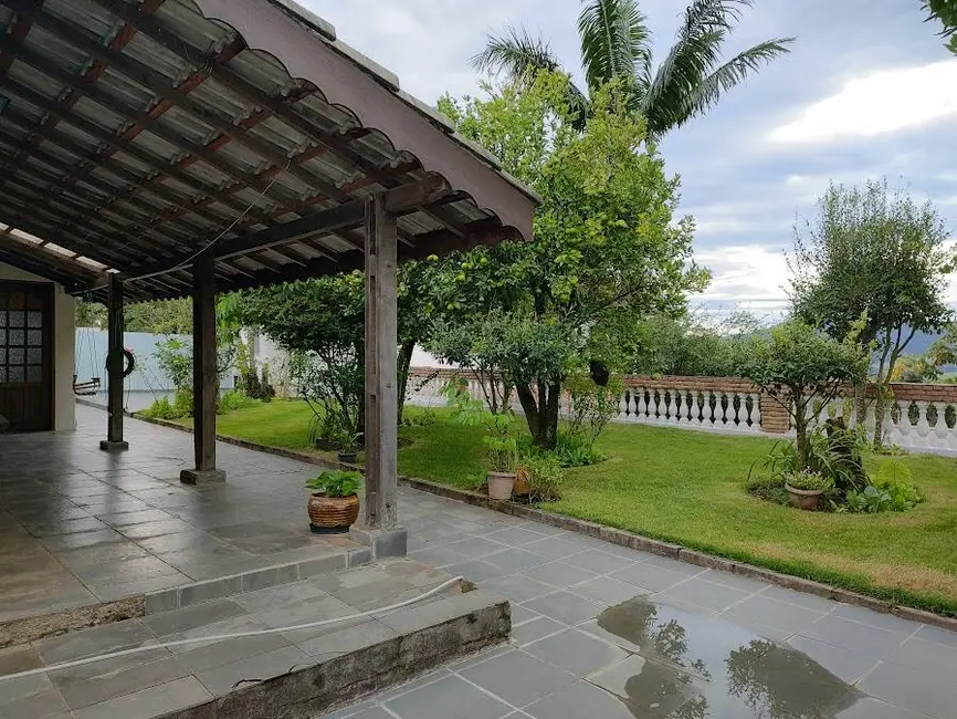 Foto 3 de Chácara com 3 quartos à venda, 2200m2 em Centro, Bom Jesus Dos Perdoes - SP