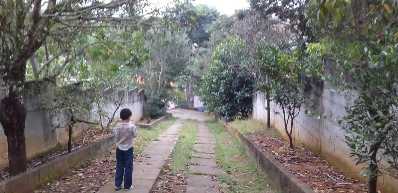 Chácara com 5 quartos à venda, 3300m2 em Chácaras São José, Franco Da Rocha - SP - imagem 6 Foto 6 de Chácara com 5 quartos à venda, 3300m2 em Chácaras São José, Franco Da Rocha - SP