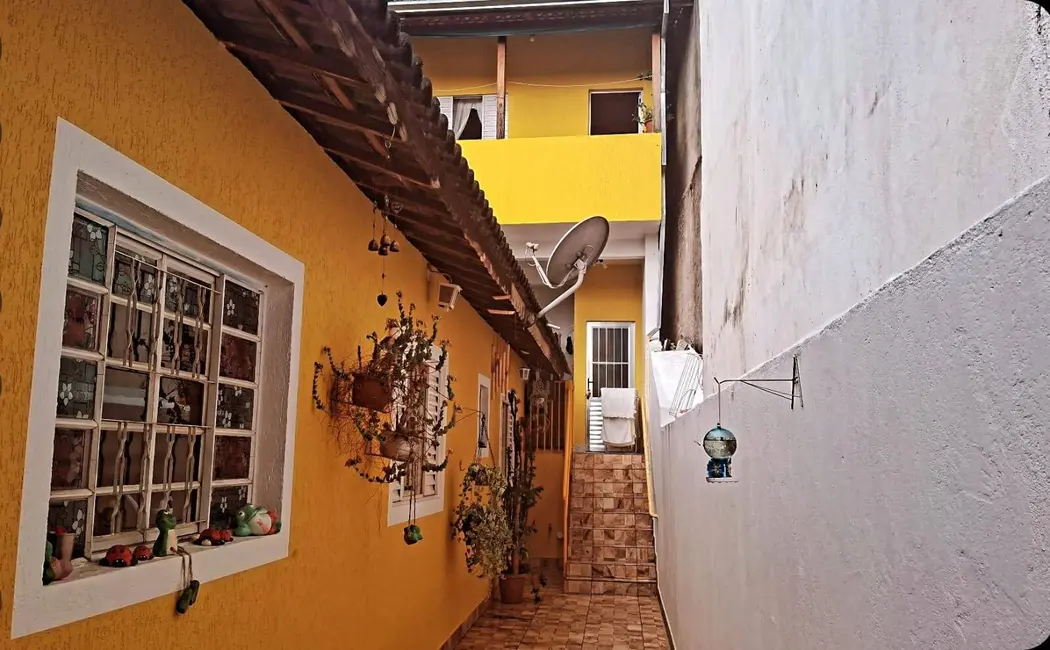 Foto 2 de Casa com 3 quartos à venda, 180m2 em Mairipora - SP