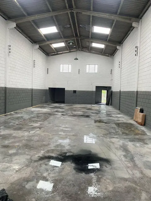 Foto 2 de Armazém / Galpão para alugar, 350m2 em Mairipora - SP