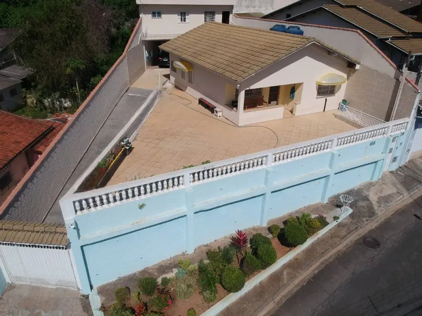 Foto 1 de Casa com 4 quartos à venda, 280m2 em Mairipora - SP