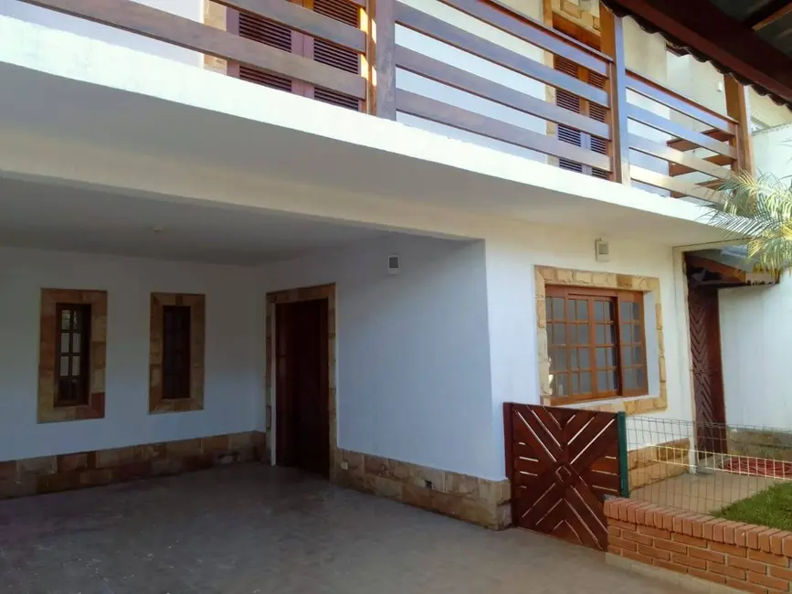 Foto 2 de Casa com 3 quartos à venda, 290m2 em Mairipora - SP