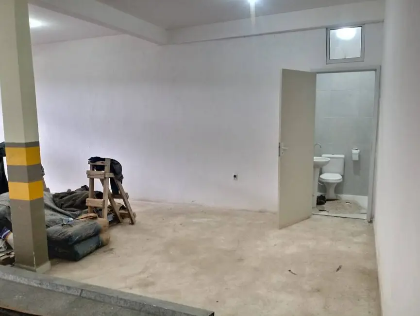 Foto 7 de Casa com 1 quarto à venda e para alugar, 250m2 em Mairipora - SP