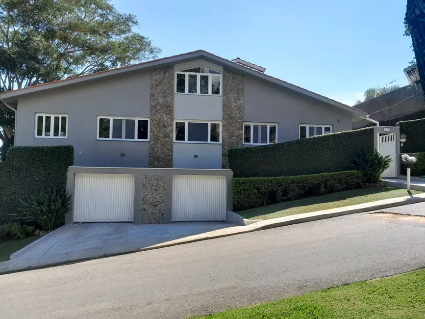 Casa com 3 quartos à venda, 702m2 em Parque Arco Iris, Atibaia - SP - imagem 2 Foto 2 de Casa com 3 quartos à venda, 702m2 em Parque Arco Iris, Atibaia - SP