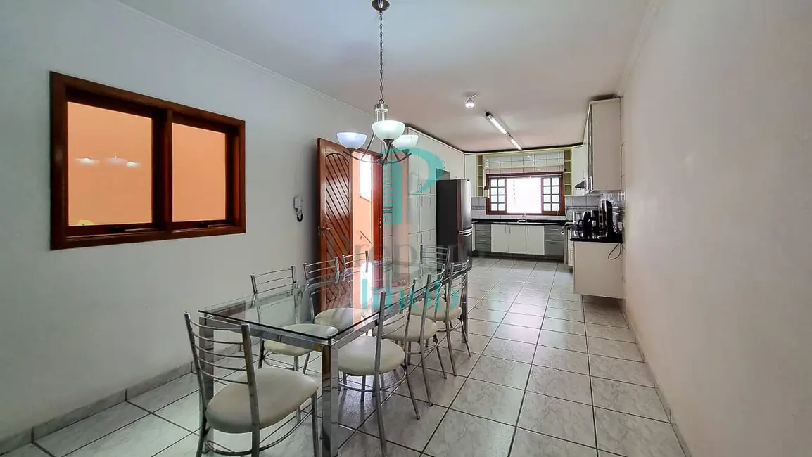 Foto 4 de Sobrado com 3 quartos à venda, 243m2 em Umuarama, Osasco - SP