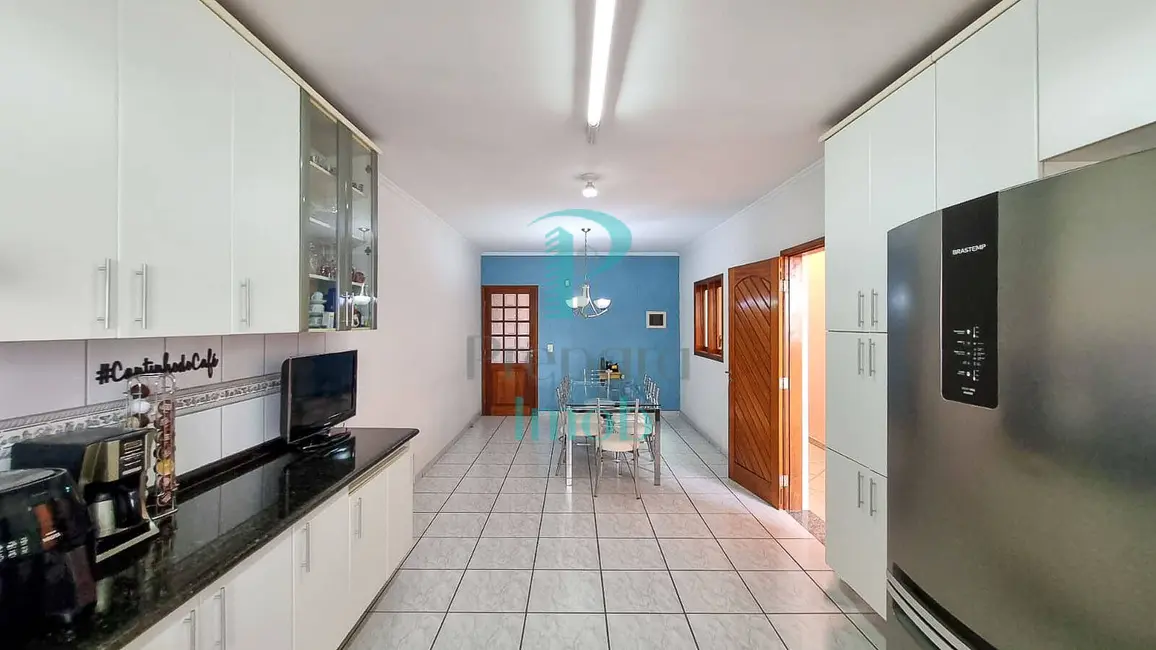 Foto 7 de Sobrado com 3 quartos à venda, 243m2 em Umuarama, Osasco - SP