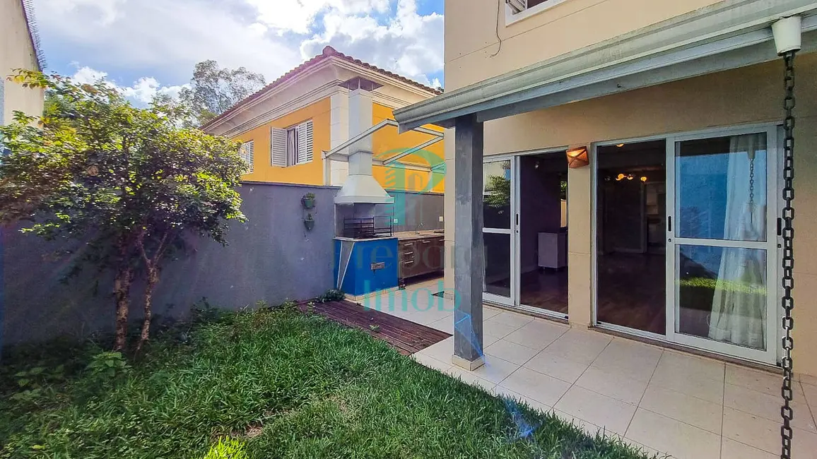 Sobrado com 3 quartos à venda, 110m2 em Umuarama, Osasco - SP - imagem 4 Foto 4 de Sobrado com 3 quartos à venda, 110m2 em Umuarama, Osasco - SP