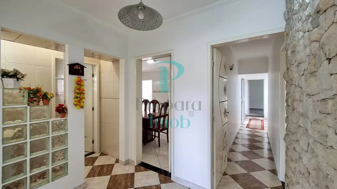 Casa com 3 quartos à venda, 293m2 em Vila Campesina, Osasco - SP - imagem 4 Foto 4 de Casa com 3 quartos à venda, 293m2 em Vila Campesina, Osasco - SP