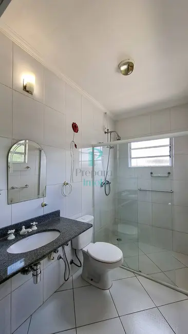 Casa com 3 quartos à venda, 293m2 em Vila Campesina, Osasco - SP - imagem 8 Foto 8 de Casa com 3 quartos à venda, 293m2 em Vila Campesina, Osasco - SP