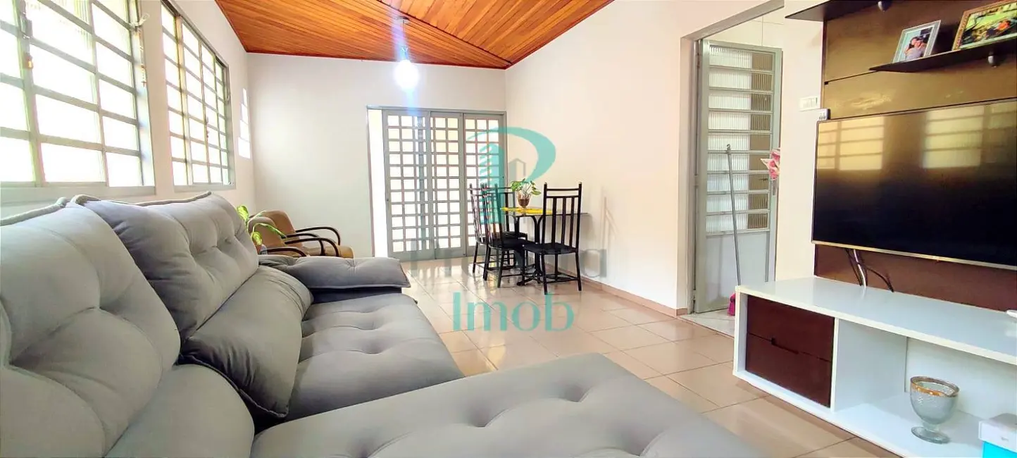 Casa com 2 quartos à venda, 315m2 em Osasco - SP - imagem 1 Foto 1 de Casa com 2 quartos à venda, 315m2 em Osasco - SP