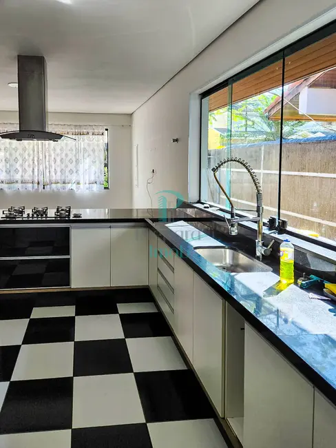 Foto 8 de Casa com 6 quartos à venda, 238m2 em São Paulo II, Cotia - SP