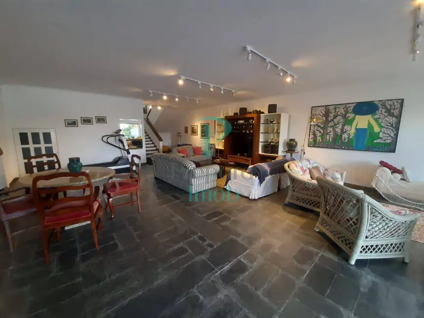 Casa com 5 quartos à venda, 500m2 em Parque dos Príncipes, São Paulo - SP - imagem 8 Foto 8 de Casa com 5 quartos à venda, 500m2 em Parque dos Príncipes, São Paulo - SP