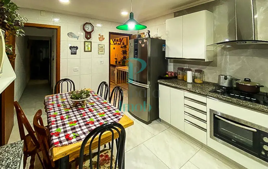 Sobrado com 4 quartos à venda, 216m2 em Jaguaribe, Osasco - SP - imagem 6 Foto 6 de Sobrado com 4 quartos à venda, 216m2 em Jaguaribe, Osasco - SP