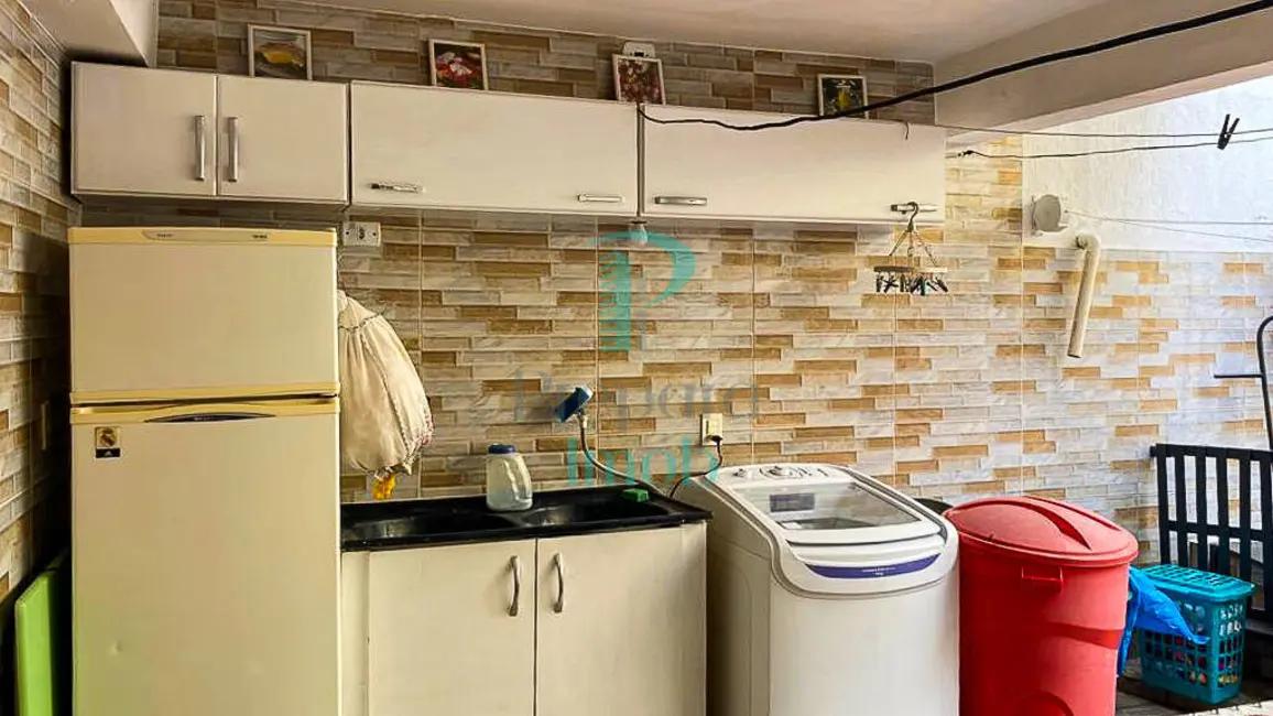 Sobrado com 4 quartos à venda, 216m2 em Jaguaribe, Osasco - SP - imagem 9 Foto 9 de Sobrado com 4 quartos à venda, 216m2 em Jaguaribe, Osasco - SP