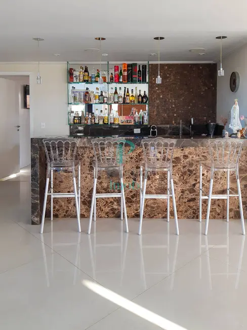 Casa com 5 quartos à venda, 900m2 em Adalgisa, Osasco - SP - imagem 9 Foto 9 de Casa com 5 quartos à venda, 900m2 em Adalgisa, Osasco - SP