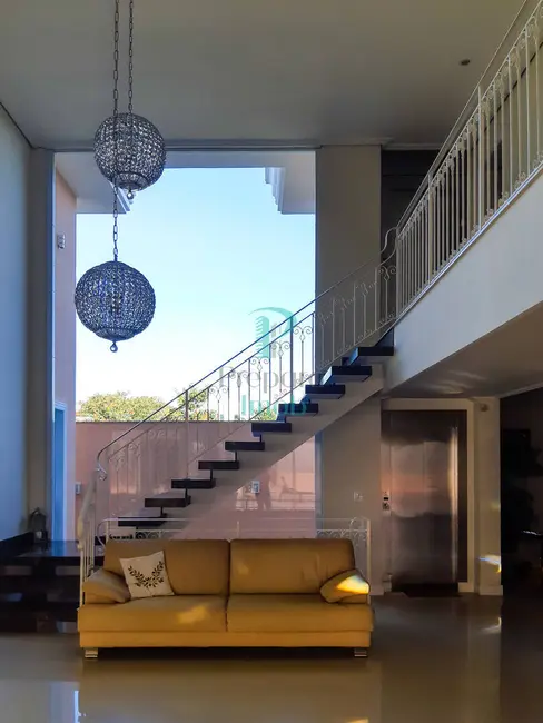 Casa com 5 quartos à venda, 900m2 em Adalgisa, Osasco - SP - imagem 6 Foto 6 de Casa com 5 quartos à venda, 900m2 em Adalgisa, Osasco - SP
