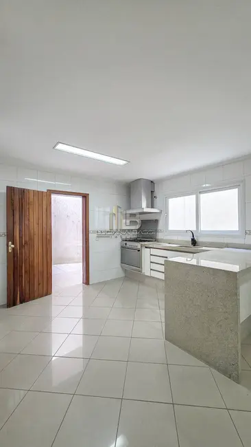Foto 7 de Sobrado com 3 quartos à venda, 230m2 em Vila Campesina, Osasco - SP