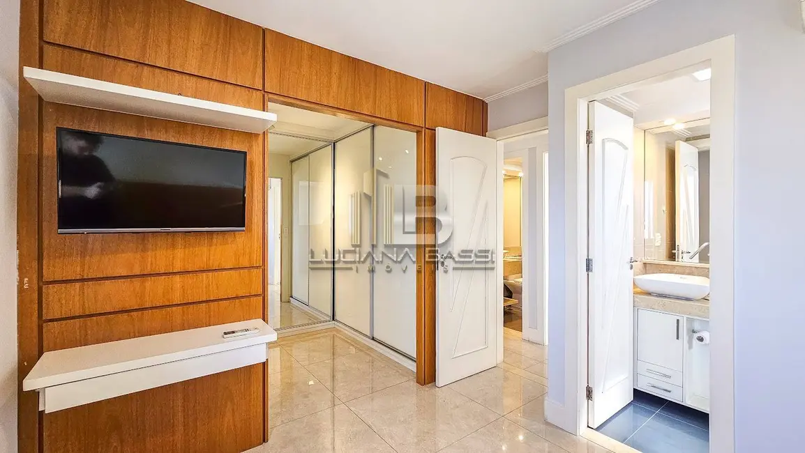 Foto 35 de Apartamento à venda em Cidade São Francisco, São Paulo - SP