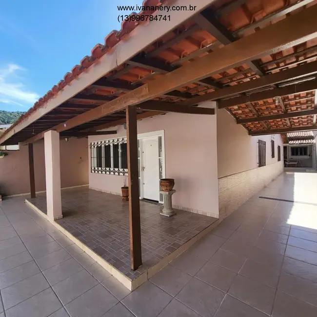 Foto 8 de Casa com 4 quartos à venda, 185m2 em Mongagua - SP