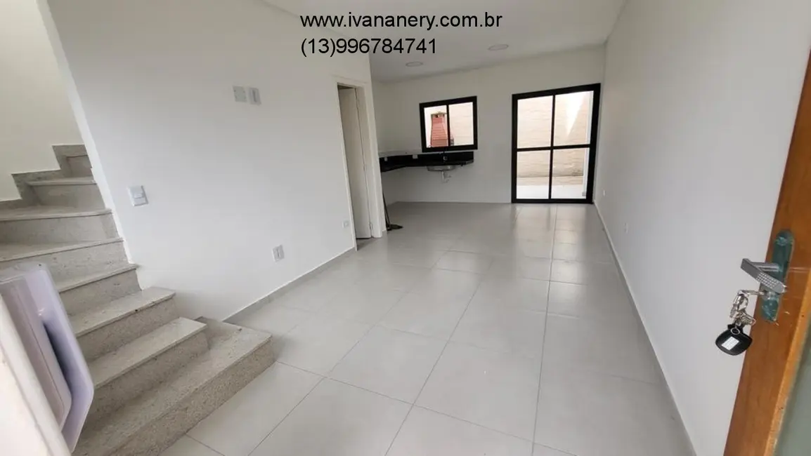 Foto 1 de Casa de Condomínio com 2 quartos à venda, 74m2 em Mongagua - SP