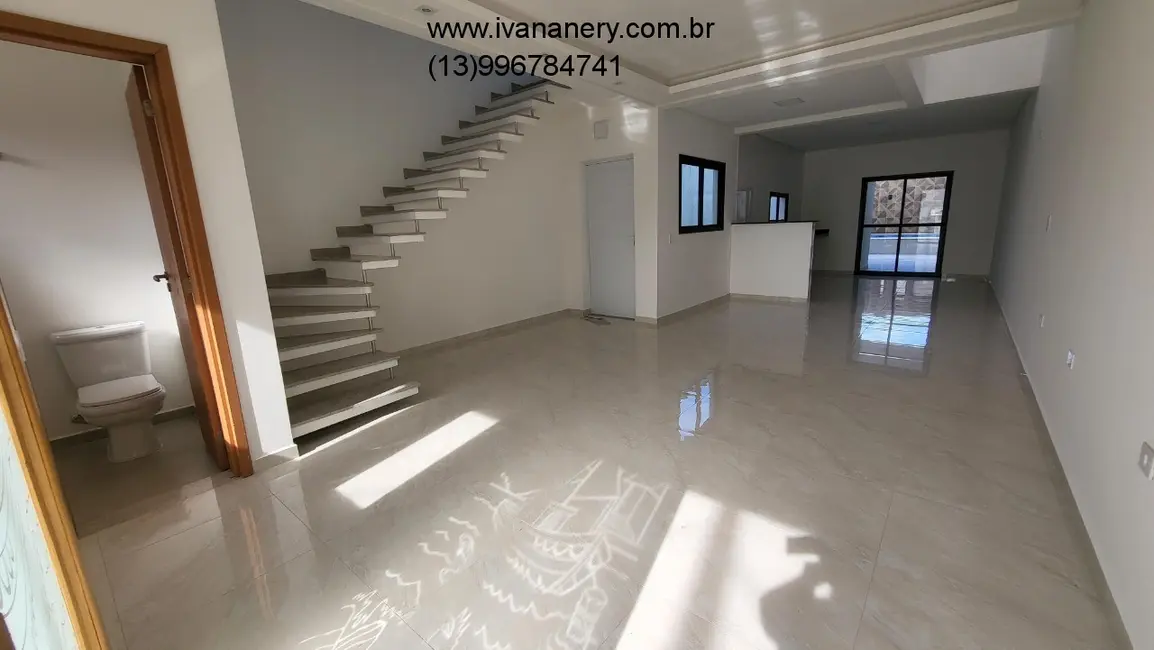 Foto 2 de Casa com 3 quartos à venda, 148m2 em Mongagua - SP