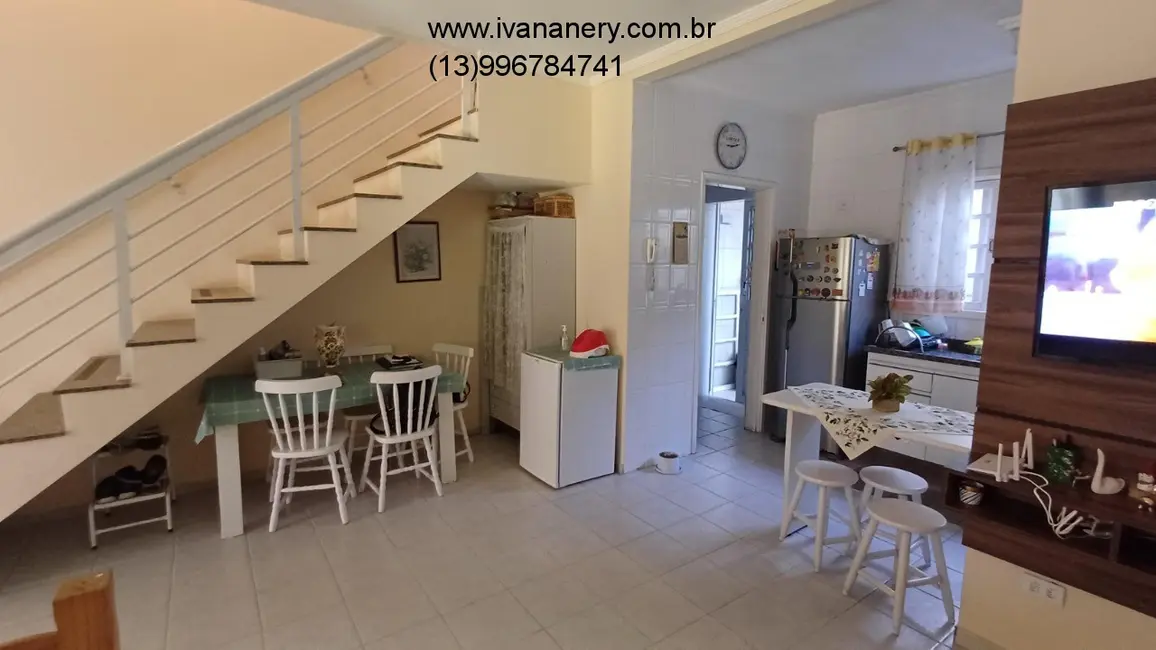 Foto 3 de Casa de Condomínio com 2 quartos à venda, 80m2 em Centro, Mongagua - SP