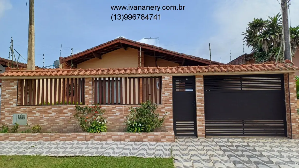 Foto 1 de Casa com 3 quartos à venda, 127m2 em Itanhaem - SP