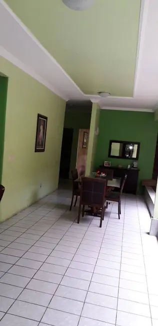 Casa com 5 quartos à venda, 230m2 em Presidente Kennedy, Fortaleza - CE - imagem 9 Foto 9 de Casa com 5 quartos à venda, 230m2 em Presidente Kennedy, Fortaleza - CE