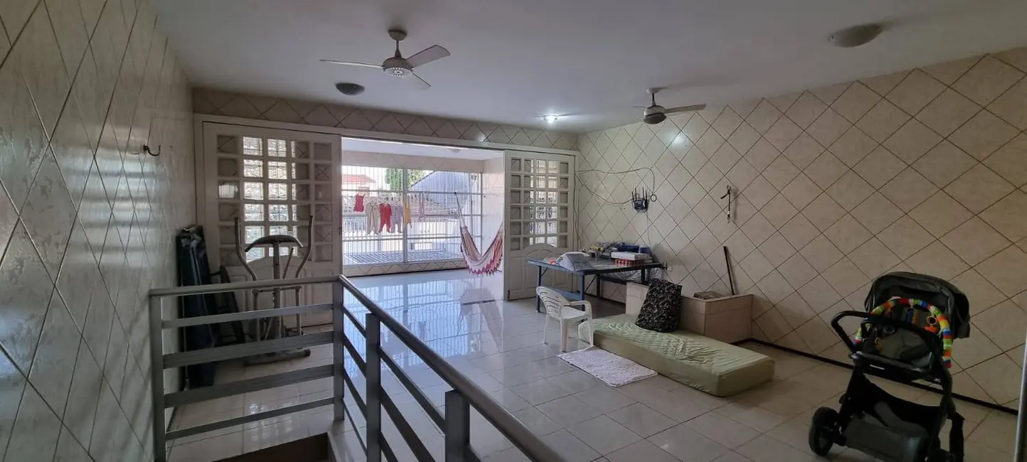 Foto 6 de Casa com 5 quartos à venda, 216m2 em Quintino Cunha, Fortaleza - CE