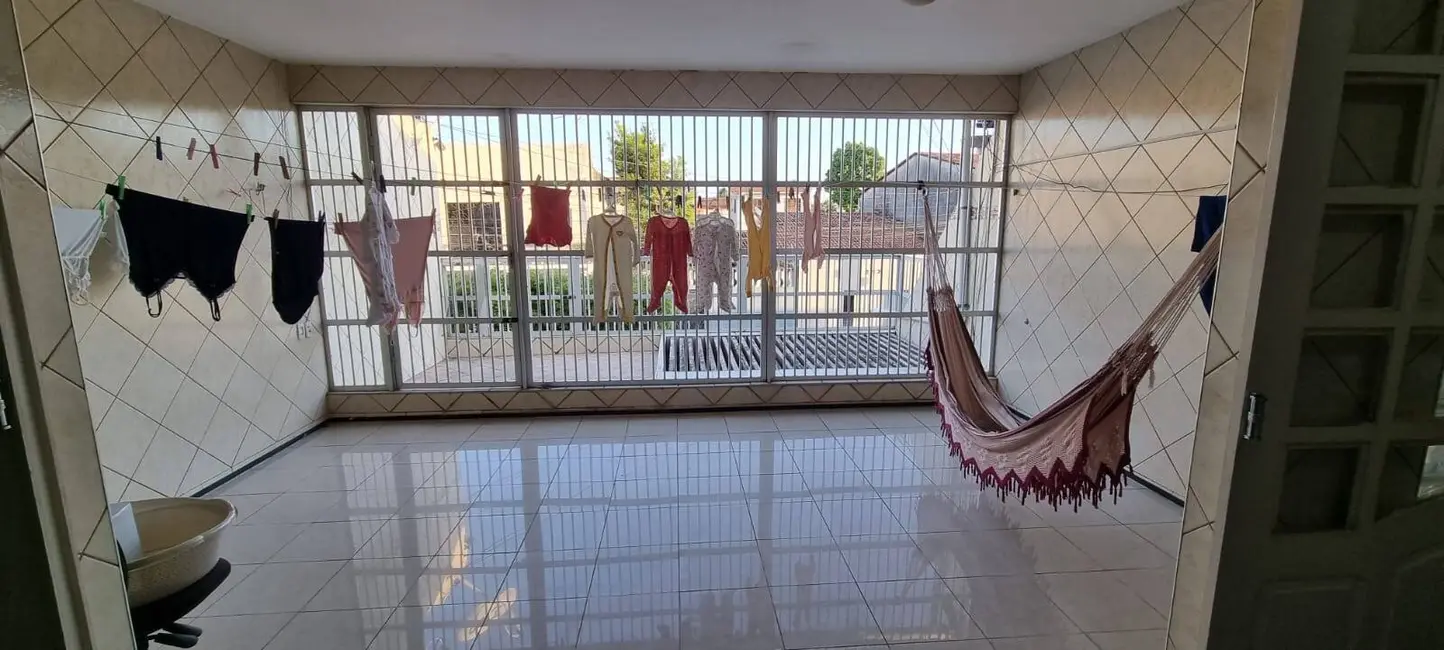 Foto 9 de Casa com 5 quartos à venda, 216m2 em Quintino Cunha, Fortaleza - CE