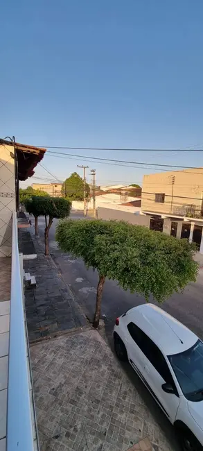 Foto 3 de Casa com 5 quartos à venda, 216m2 em Quintino Cunha, Fortaleza - CE