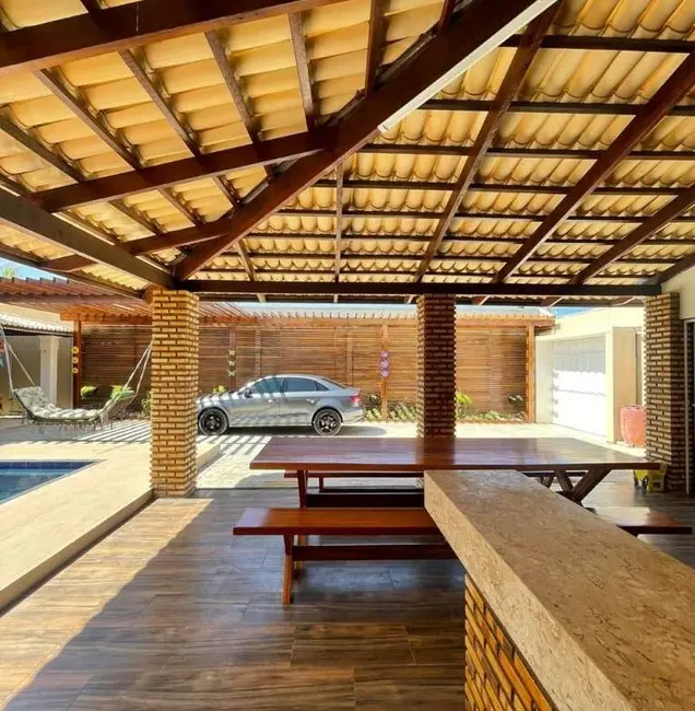 Casa com 3 quartos à venda, 432m2 em Aquiraz - CE - imagem 4 Foto 4 de Casa com 3 quartos à venda, 432m2 em Aquiraz - CE