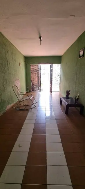Casa com 4 quartos à venda, 400m2 em Montese, Fortaleza - CE - imagem 5 Foto 5 de Casa com 4 quartos à venda, 400m2 em Montese, Fortaleza - CE