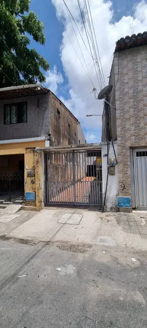 Foto 1 de Casa com 4 quartos à venda, 400m2 em Montese, Fortaleza - CE