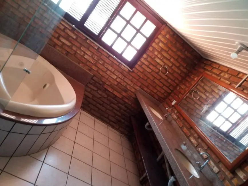 Casa com 4 quartos à venda, 1740m2 em Cumbuco, Caucaia - CE - imagem 5 Foto 5 de Casa com 4 quartos à venda, 1740m2 em Cumbuco, Caucaia - CE