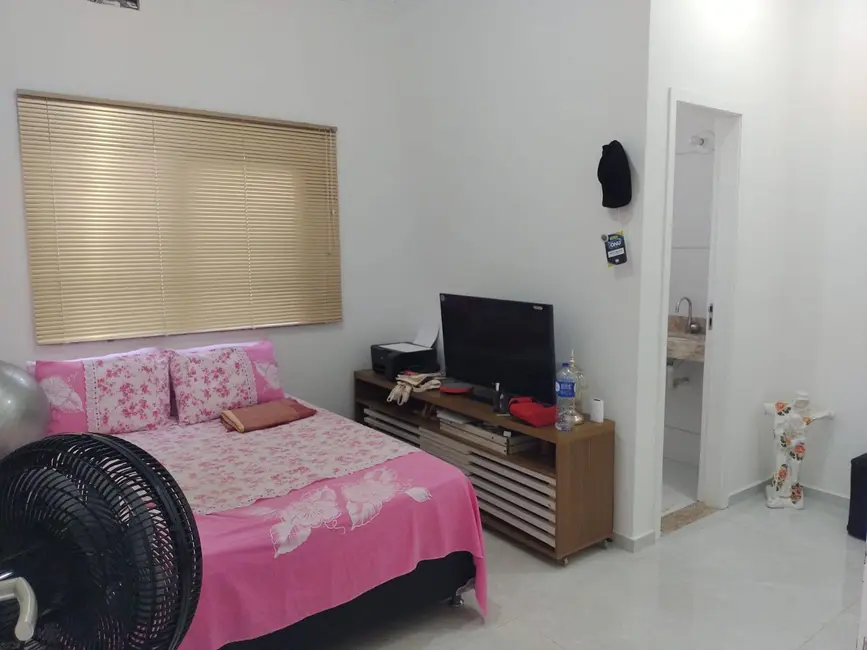 Casa com 3 quartos à venda, 150m2 em Fortaleza - CE - imagem 5 Foto 5 de Casa com 3 quartos à venda, 150m2 em Fortaleza - CE