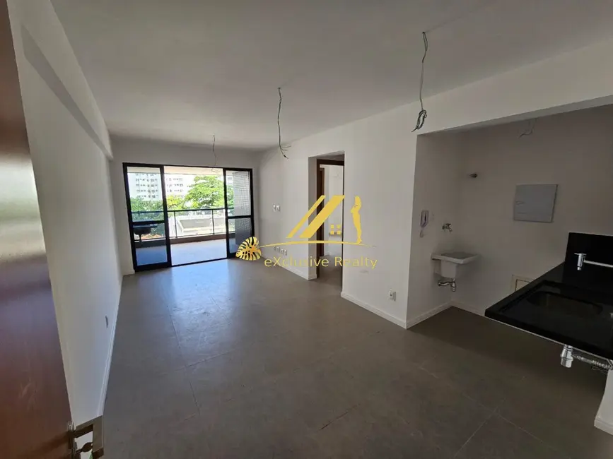 Foto 4 de Apartamento com 2 quartos à venda, 66m2 em Barra, Salvador - BA