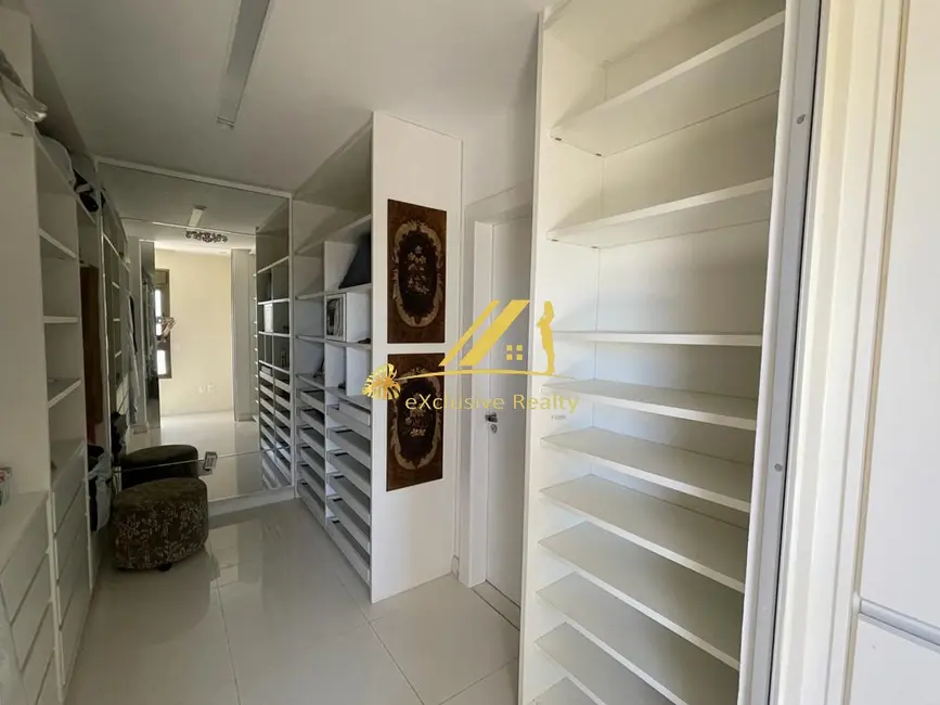 Apartamento com 4 quartos à venda, 384m2 em Horto Florestal, Salvador - BA - imagem 6 Foto 6 de Apartamento com 4 quartos à venda, 384m2 em Horto Florestal, Salvador - BA