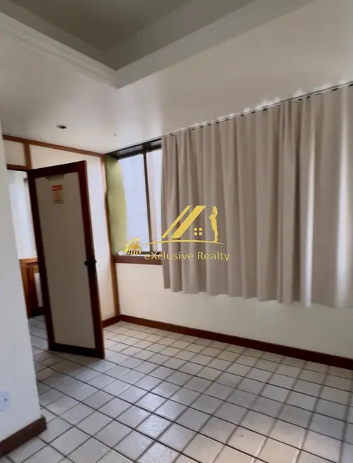 Sala Comercial para alugar, 35m2 em Pituba, Salvador - BA - imagem 1 Foto 1 de Sala Comercial para alugar, 35m2 em Pituba, Salvador - BA