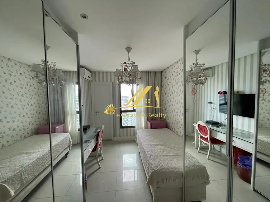 Foto 6 de Apartamento com 3 quartos à venda, 145m2 em Patamares, Salvador - BA