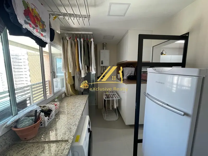 Apartamento com 4 quartos à venda, 261m2 em Graça, Salvador - BA - imagem 8 Foto 8 de Apartamento com 4 quartos à venda, 261m2 em Graça, Salvador - BA
