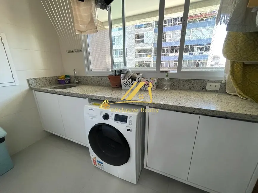 Apartamento com 4 quartos à venda, 261m2 em Graça, Salvador - BA - imagem 9 Foto 9 de Apartamento com 4 quartos à venda, 261m2 em Graça, Salvador - BA