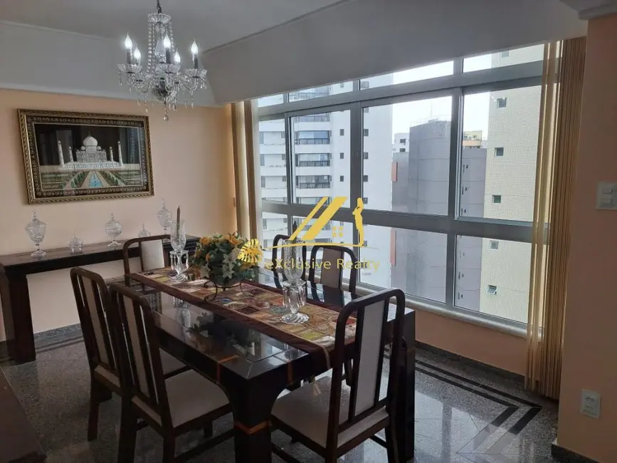 Cobertura com 4 quartos à venda, 533m2 em Graça, Salvador - BA - imagem 9 Foto 9 de Cobertura com 4 quartos à venda, 533m2 em Graça, Salvador - BA