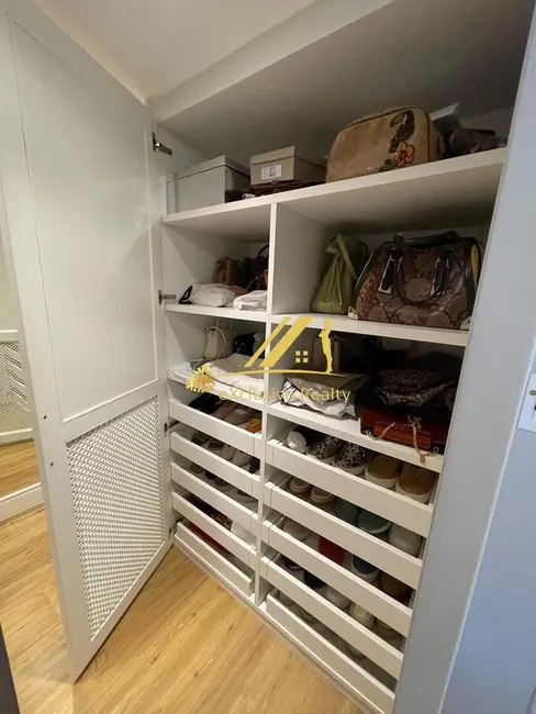 Apartamento com 3 quartos à venda e para alugar, 178m2 em Horto Florestal, Salvador - BA - imagem 8 Foto 8 de Apartamento com 3 quartos à venda e para alugar, 178m2 em Horto Florestal, Salvador - BA