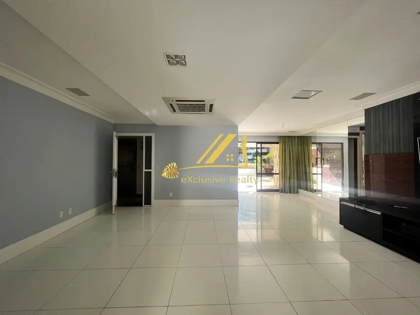 Foto 1 de Apartamento com 2 quartos para alugar, 181m2 em Horto Florestal, Salvador - BA