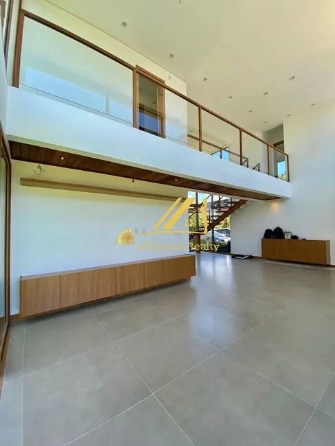 Casa de Condomínio com 4 quartos à venda, 400m2 em Mata De Sao Joao - BA - imagem 3 Foto 3 de Casa de Condomínio com 4 quartos à venda, 400m2 em Mata De Sao Joao - BA