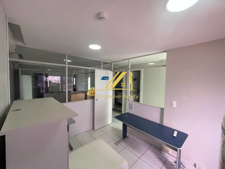 Foto 1 de Sala Comercial à venda e para alugar, 98m2 em Caminho das Árvores, Salvador - BA