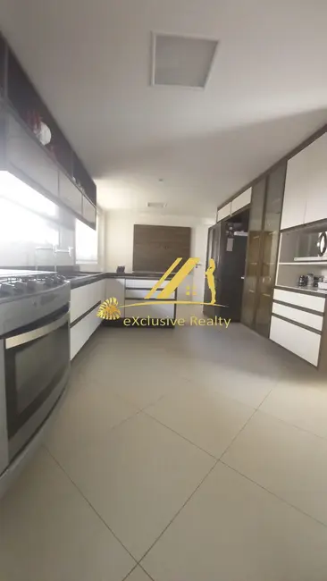 Foto 8 de Casa de Condomínio com 4 quartos à venda, 345m2 em Camacari - BA